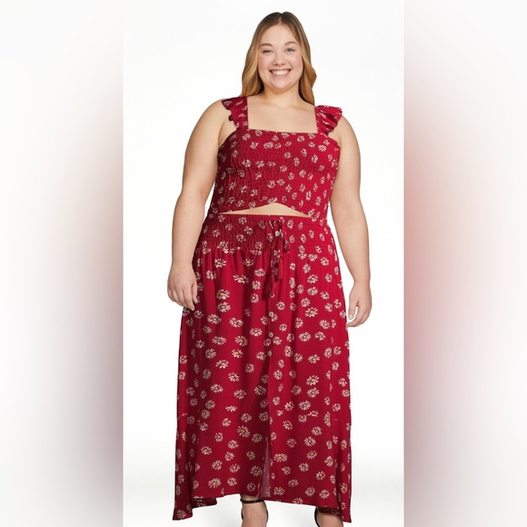 No Boundaries Red two piece top and maxi skirt set - Picture 1 of 9